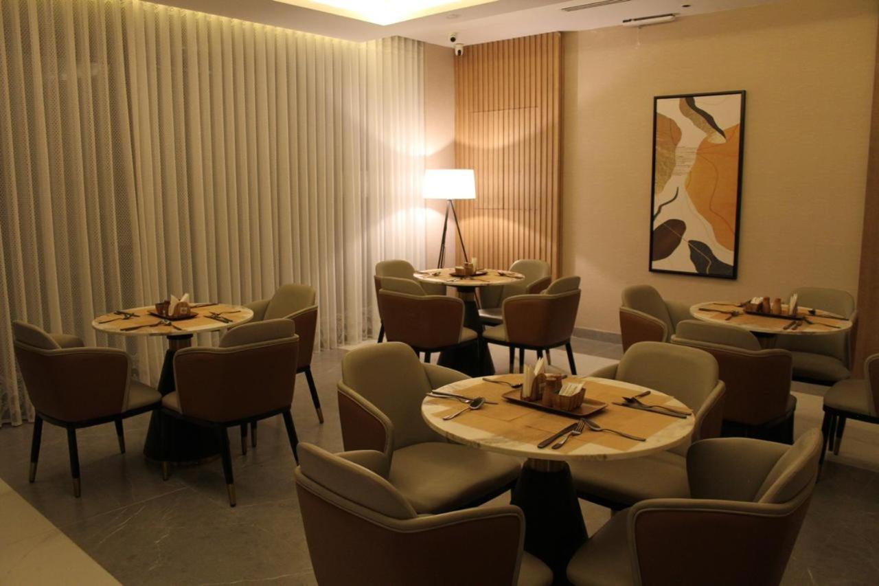 Al Muhaidb Residence Jawazat Riyadh Bagian luar foto